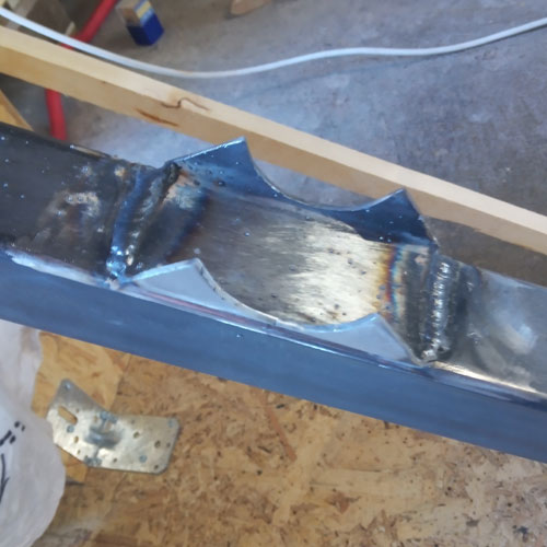 bracket vastgelast.